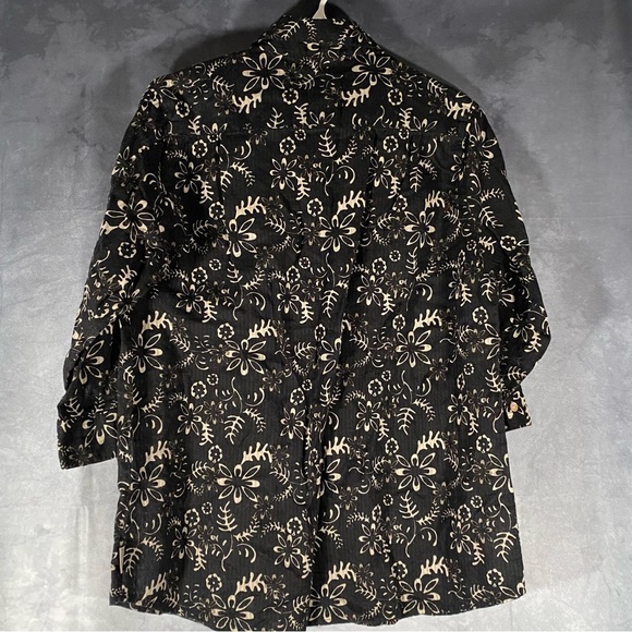Woolrich Black And Ivory Floral Button Up Blouse Roll Tab Sleeves Womens Large - Picture 7 of 9
